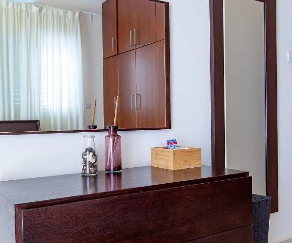 וילה Nova פרוטאראס