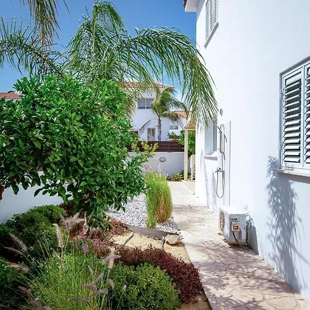 Nova Villa *